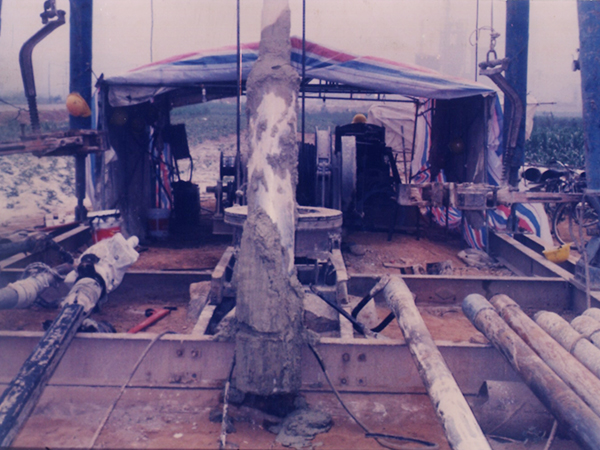 空气潜孔锤正循环钻探技术施工现场